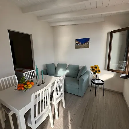 Κάμπινγκ Lakeview & *